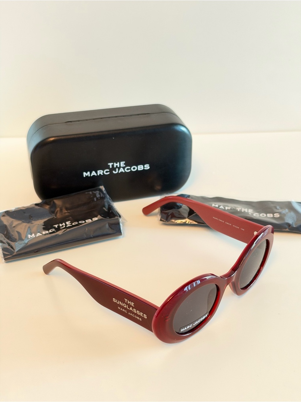 Marc Jacobs Burgundy Round Sunglasses MARC 799/S